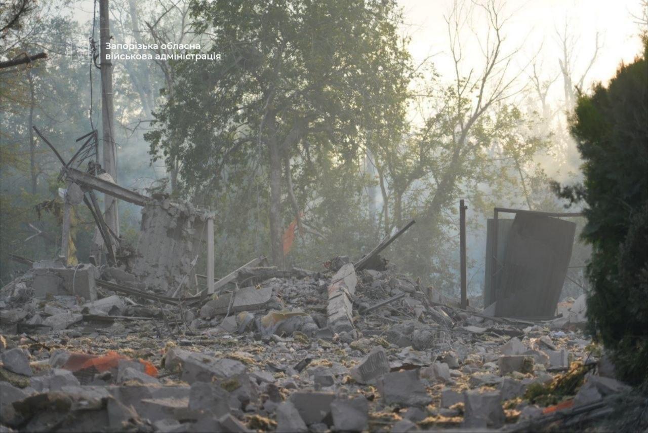 Росія за ніч і ранок вбила двох людей у Запоріжжі та одну в Харкові (ФОТО)