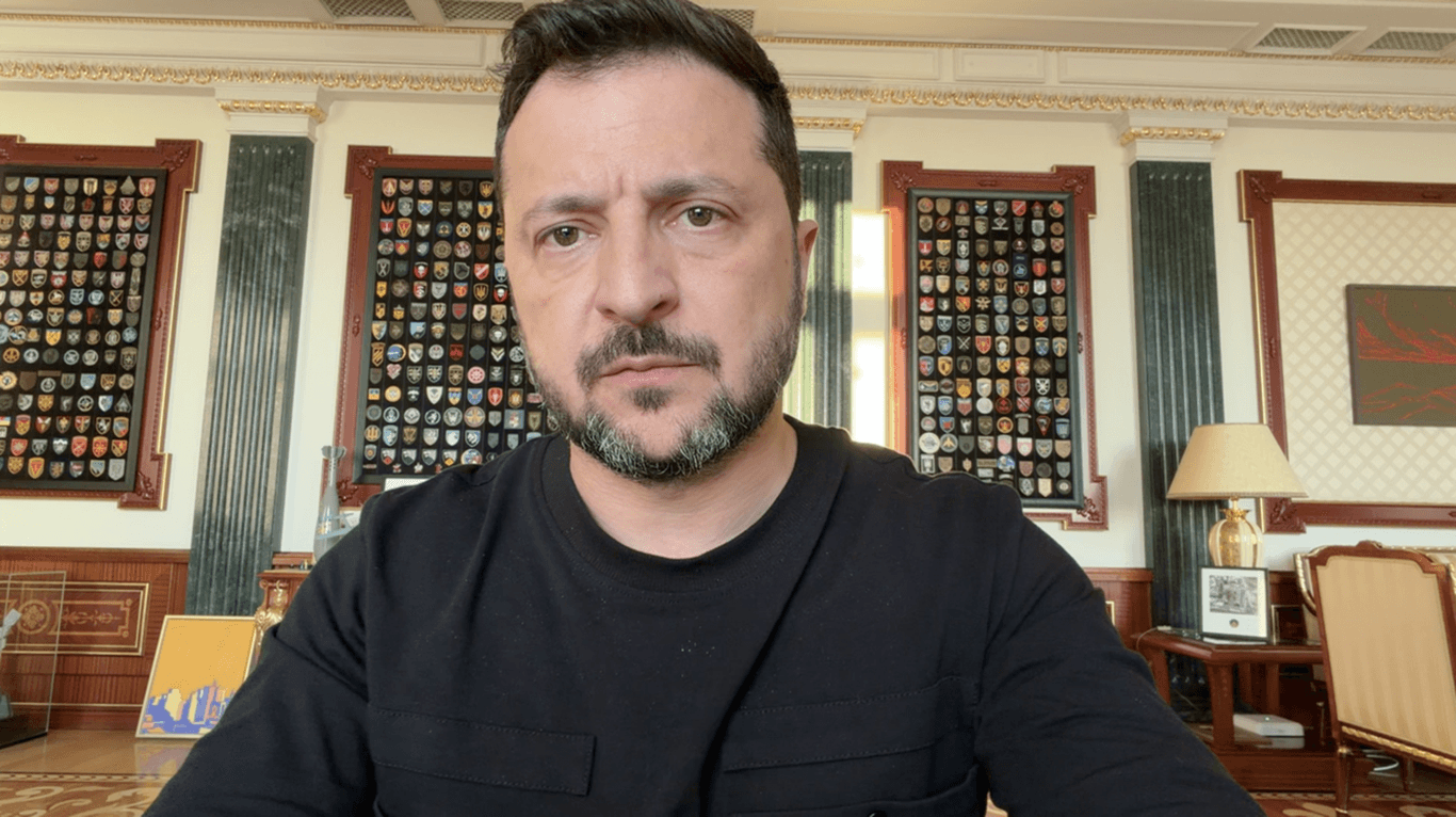 Зеленський про Хмару: він знає, що окупантів не б’ють пустими обіцянками