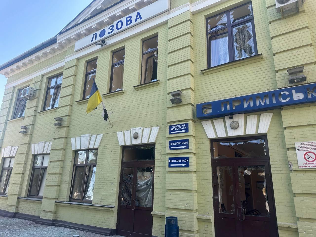 Російський безпілотник вбив двох залізничників на станції в Лозовій: влучив у вагон поїзда