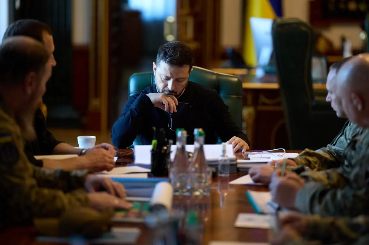 Зеленський анонсував кадрові зміни у війську