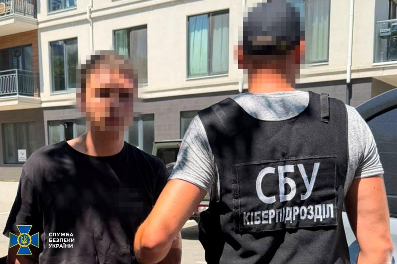 СБУ викрила «крота» у підрозділі ЗСУ на Одещині, який коригував удари ворога по півдню України