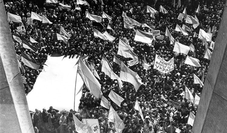 Вирішальний серпень 1991-го: як Україні вдалося здобути незалежність