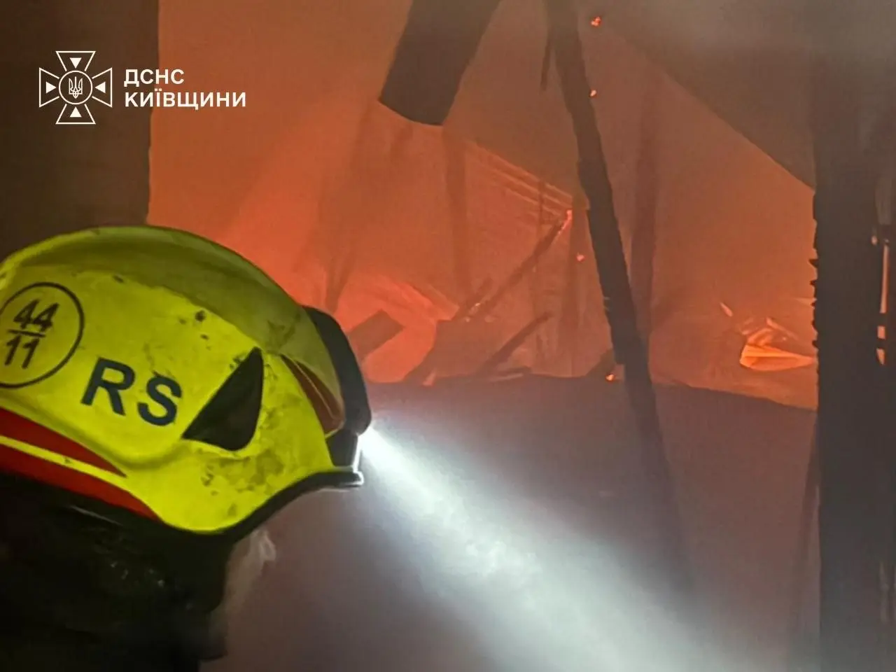 Росіяни атакували пилораму та СТО на Київщині