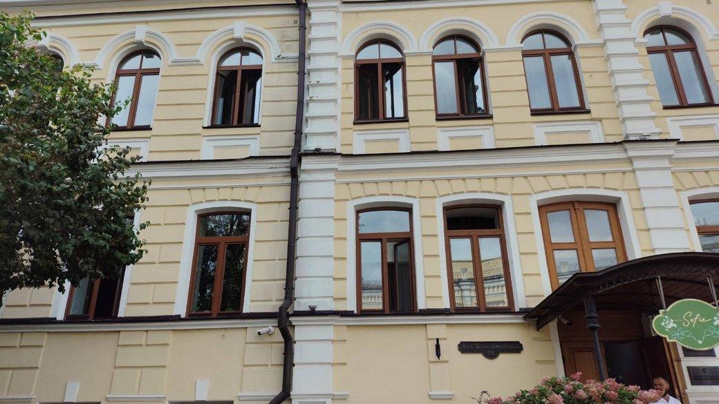 Через російську атаку на Київ пошкоджений Будинок Консисторії на території заповідника «Софія Київська»