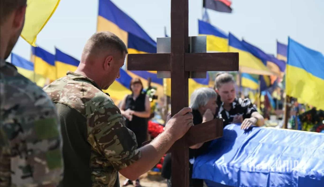 Перепоховання під час війни: з якими викликами можна зіштовхнутися