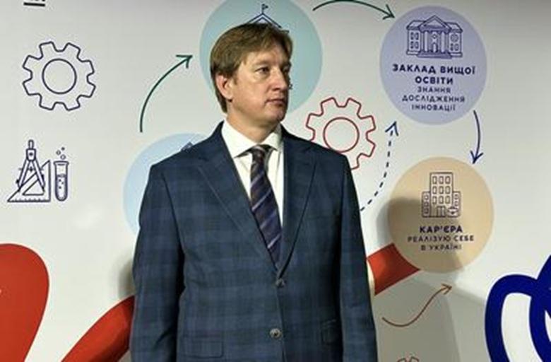 Росія знищила і пошкодила 4706 навчальних закладів в Україні, – міністр освіти