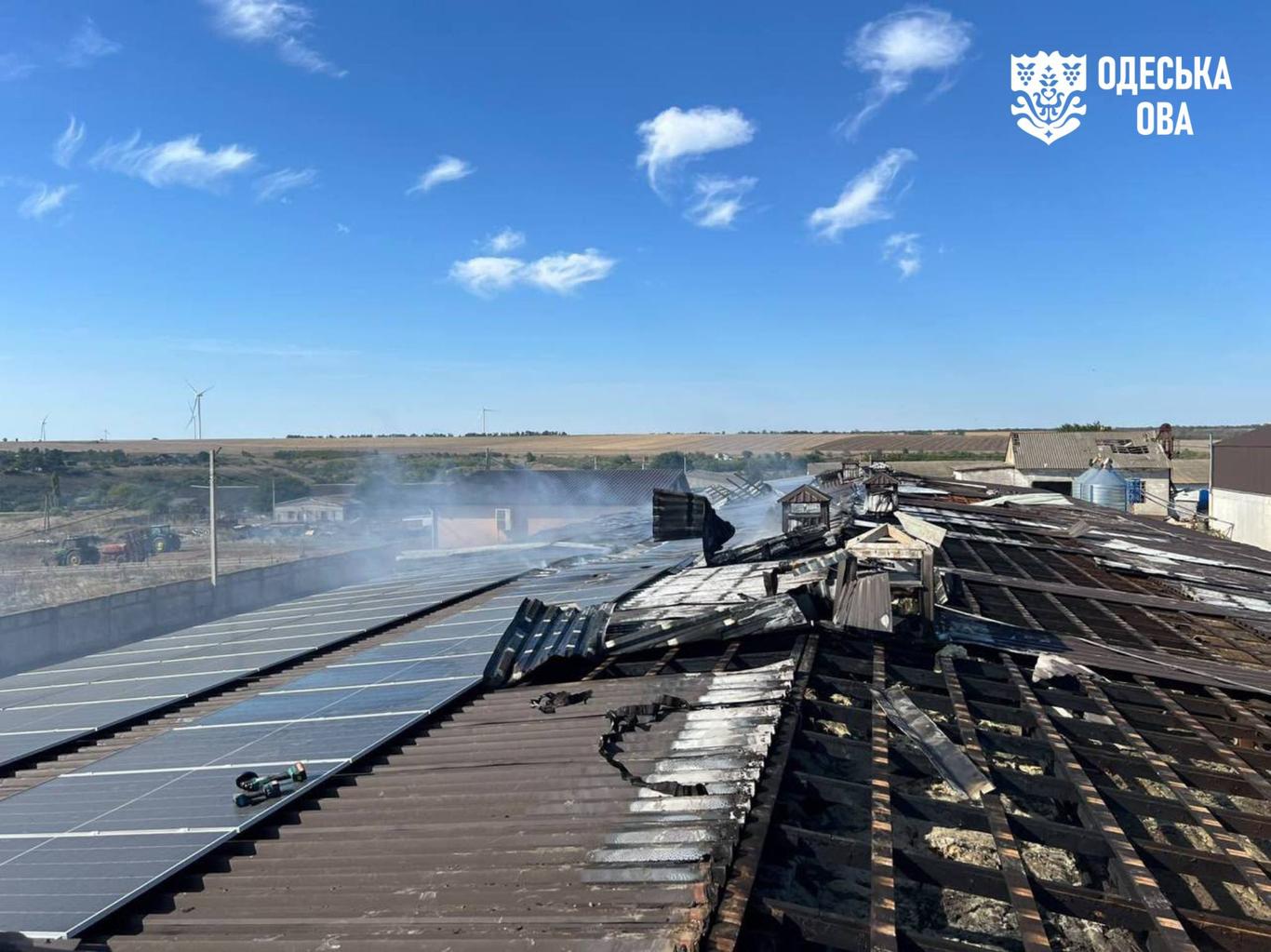 На Одещині російські війська завдали удару по території діючої птахоферми