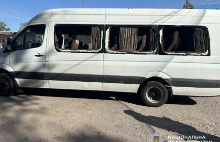 На Нікопольщині ворожий безпілотник вдарив по автобусу: є загиблі та поранені