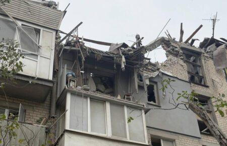 ОВА: Росіяни скинули на Херсон 8 керованих авіабомб, є загиблий та поранені