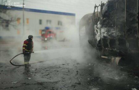 МВС: Росіяни атакували дроном житловий будинок у Сумській громаді, постраждала людина