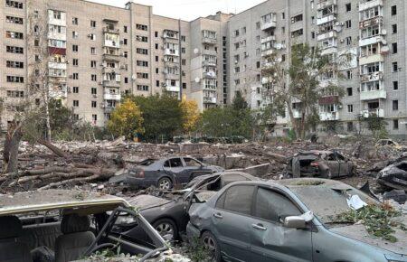 Росіяни масовано атакували ракетами житловий район Кременчука (ФОТО)