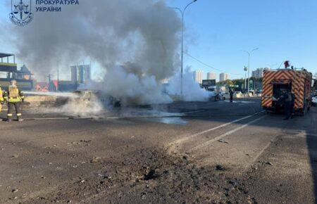 Російський дрон влучив біля автодороги «Київ — Одеса» у Чабанах, загорілися автомобілі: троє загиблих