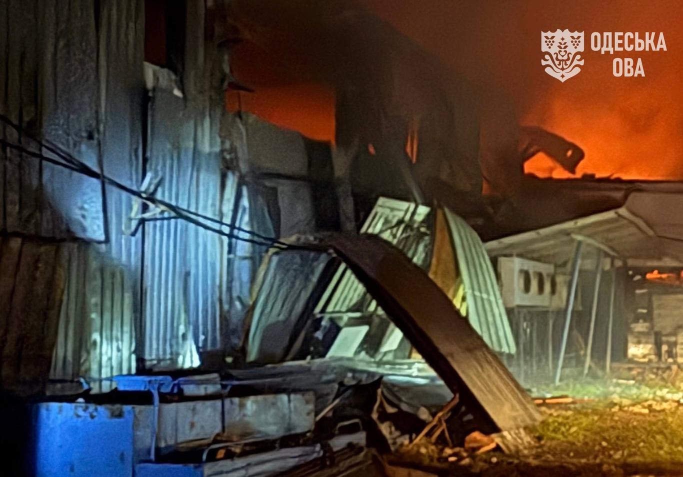 Росія атакувала енергетику та харчове підприємство на Одещині