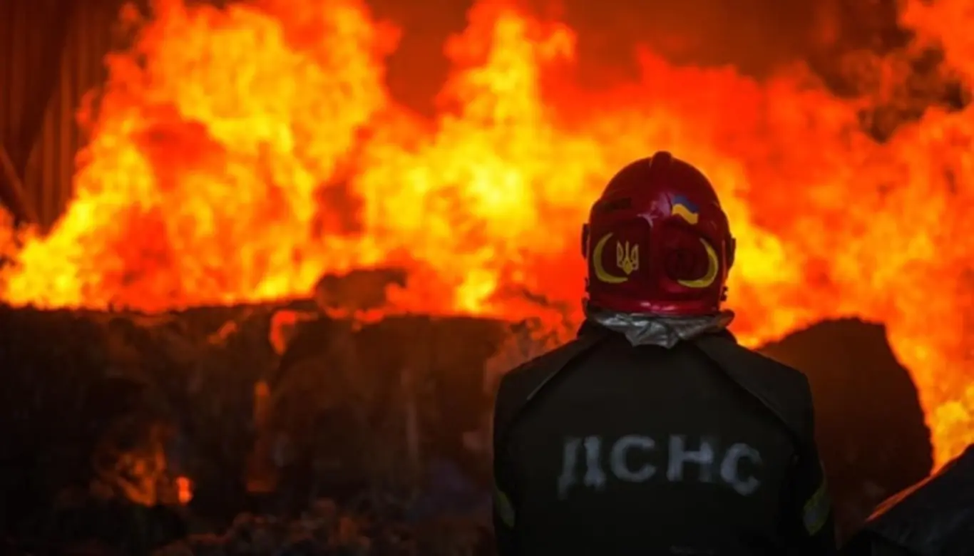 Росія вдарила балістикою по ТЕЦ-4 у Києві попри оголошене Трампом енергетичне перемир’я
