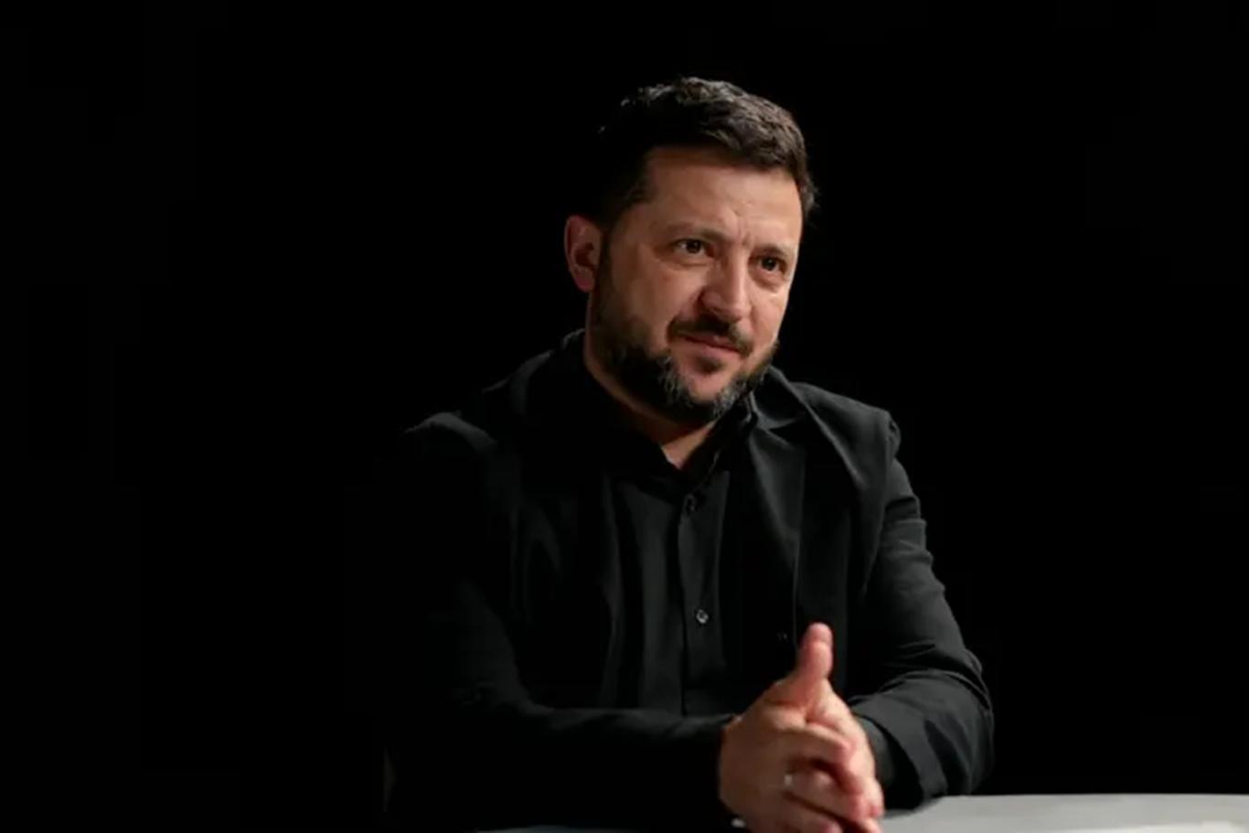 Зеленський пояснив небезпеку добровільного виходу ЗСУ з Донбасу