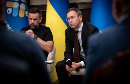 Уряд спільно з Мінфіном розгляне пропозиції регіонів щодо ситуації з держфінансами та економії