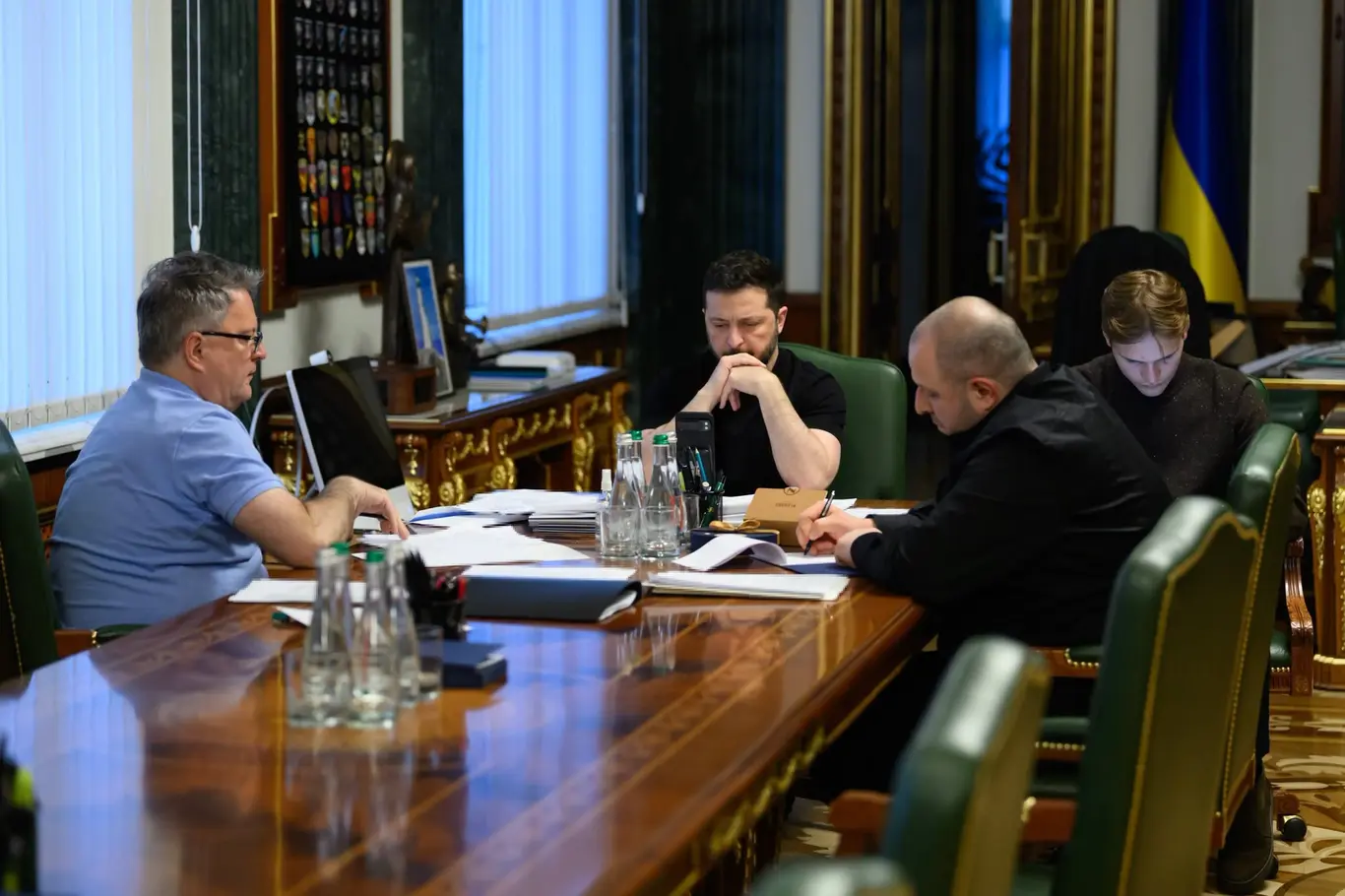 Зеленський провів розмову з Віткоффом та Кушнером: що відомо