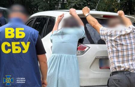 Двох київських адвокатів підозрюють у вимаганні грошей у виробника дронів
