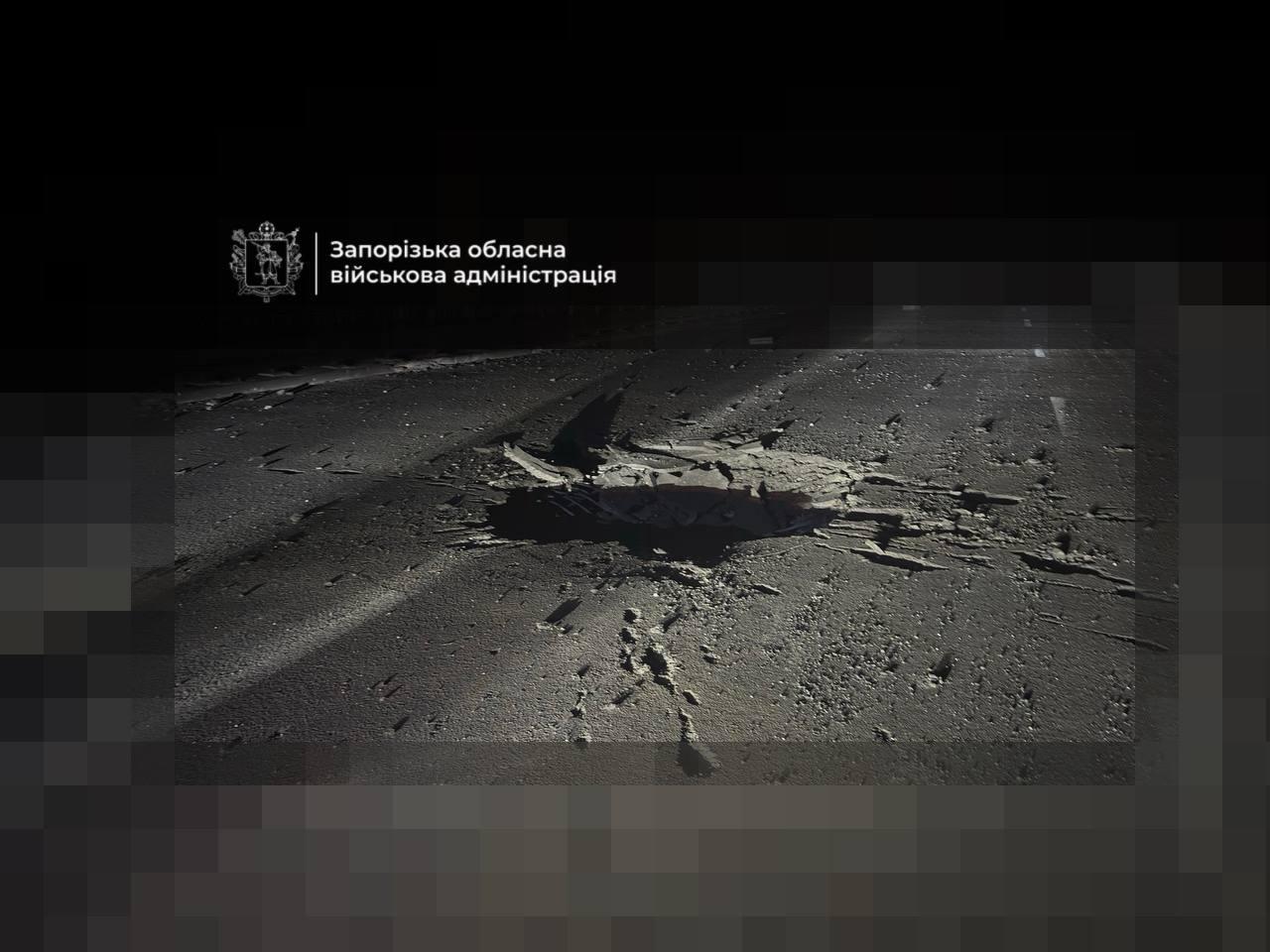 Росія атакувала міст у Запоріжжі, серед постраждалих — працівники Червоного Хреста