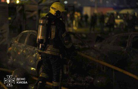 У Києві уламки БпЛА впали на території приватного будинку