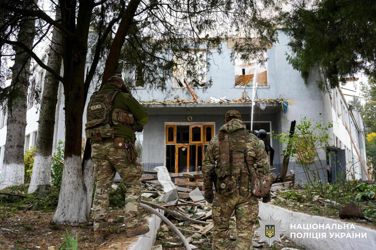 Росіяни вдарили по навчальному закладу у Рівному