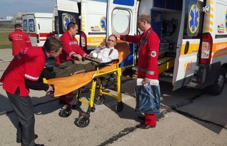 До Одеси прибув борт з вісьма пораненими бійцями АТО