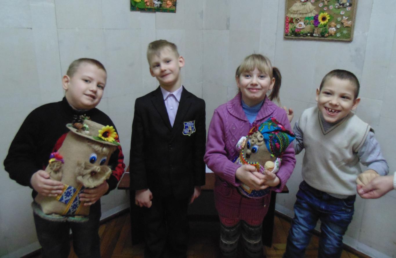 У Черкасах особливі діти навчаються у школі за загальною програмою. Чому це важливо?