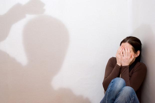 Чому діти-свідки насильства теж потерпають від нього?