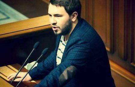 Нардеп Лозовий подав до суду на Луценка та оцінив позов в одну гривню