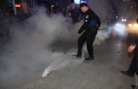 В Одесі з бійками та петардами зірвали концерт Лободи (ВІДЕО)