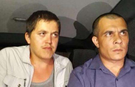 Перебіг подій під ФСБ в Криму: журналіст розповів про затримання активістів