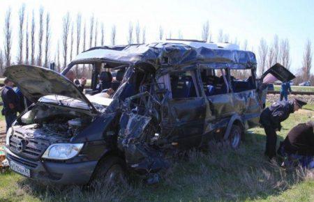 Серед загиблих у ДТП у Криму могло бути четверо українців, - МінТОТ