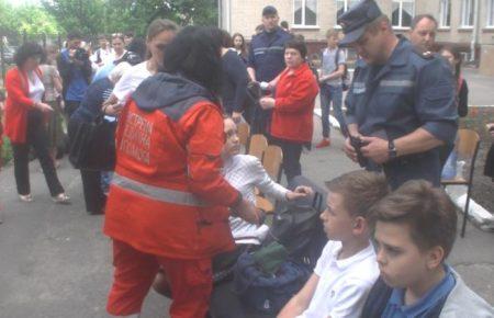 МОН рекомендує школам посилити охорону