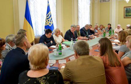 Президент знает по имени каждого политзаключённого, - мама Александра Кольченко и брат Евгения Панова