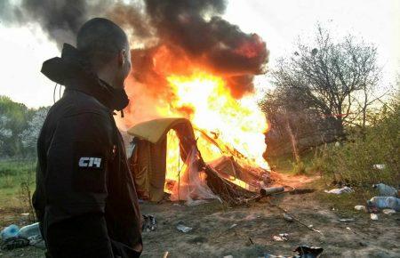 Напад на ромський табір у Києві: суд переніс апеляцію підозрюваного Сергія Мазура з С14