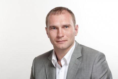 Дружину вбитого сумського екс-депутата оголосили у розшук, - Аброськін