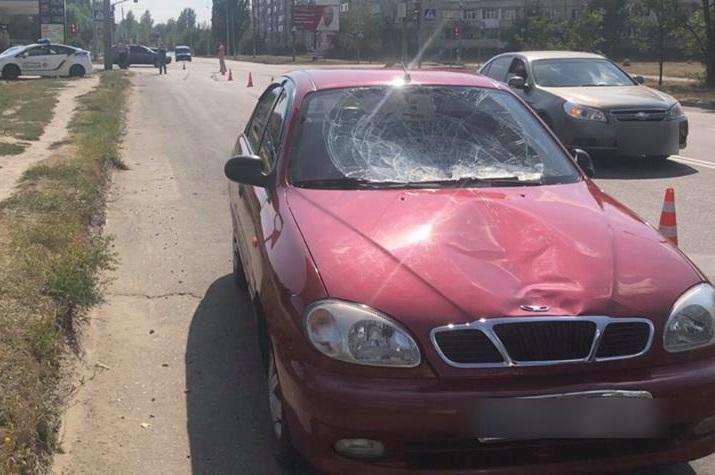 У Сумах поліцейський збив двох людей на пішохідному переході, - поліція