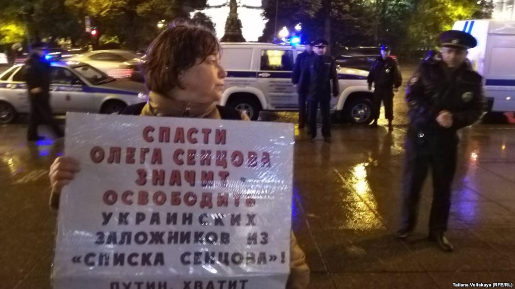 У Санкт-Петербурзі затримали шістьох пікетувальників на підтримку Сенцова