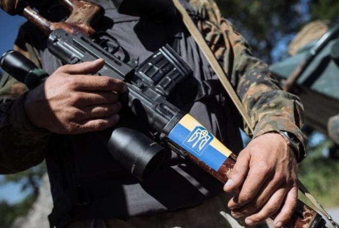 На Донбасі затримали 3 підозрюваних у причетності до незаконних збройних формувань