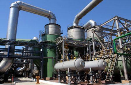 У Криму через викиди із заводу «Кримський титан» евакуюють дітей