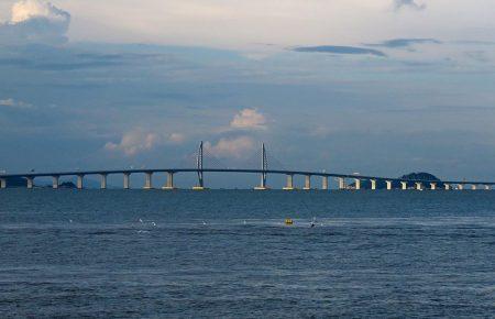 У Китаї відкривають найдовший у світі морський міст