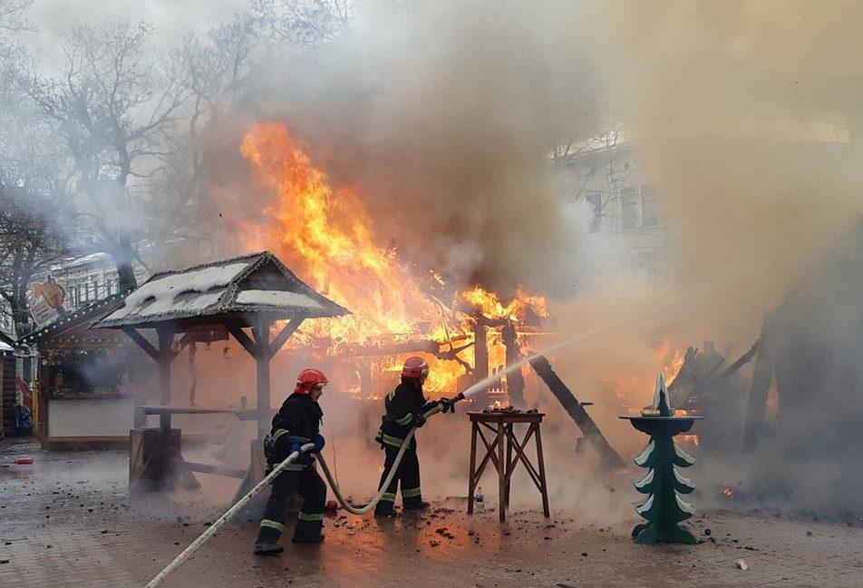 Вибух на ярмарку у Львові: двоє постраждалих у реанімації, ще двоє в опіковому відділенні