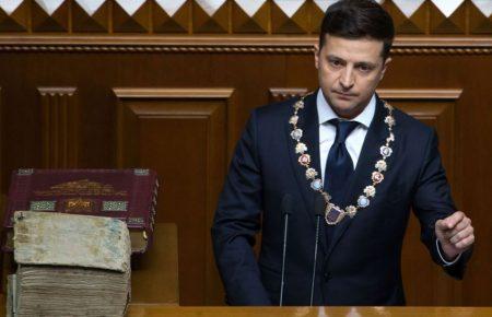 Королева Єлизавета та прем'єрка Британії Мей привітали Зеленського з інавгурацією