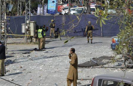 Унаслідок двох нападів у Пакистані загинули 8 людей, близько 30 дістали поранення