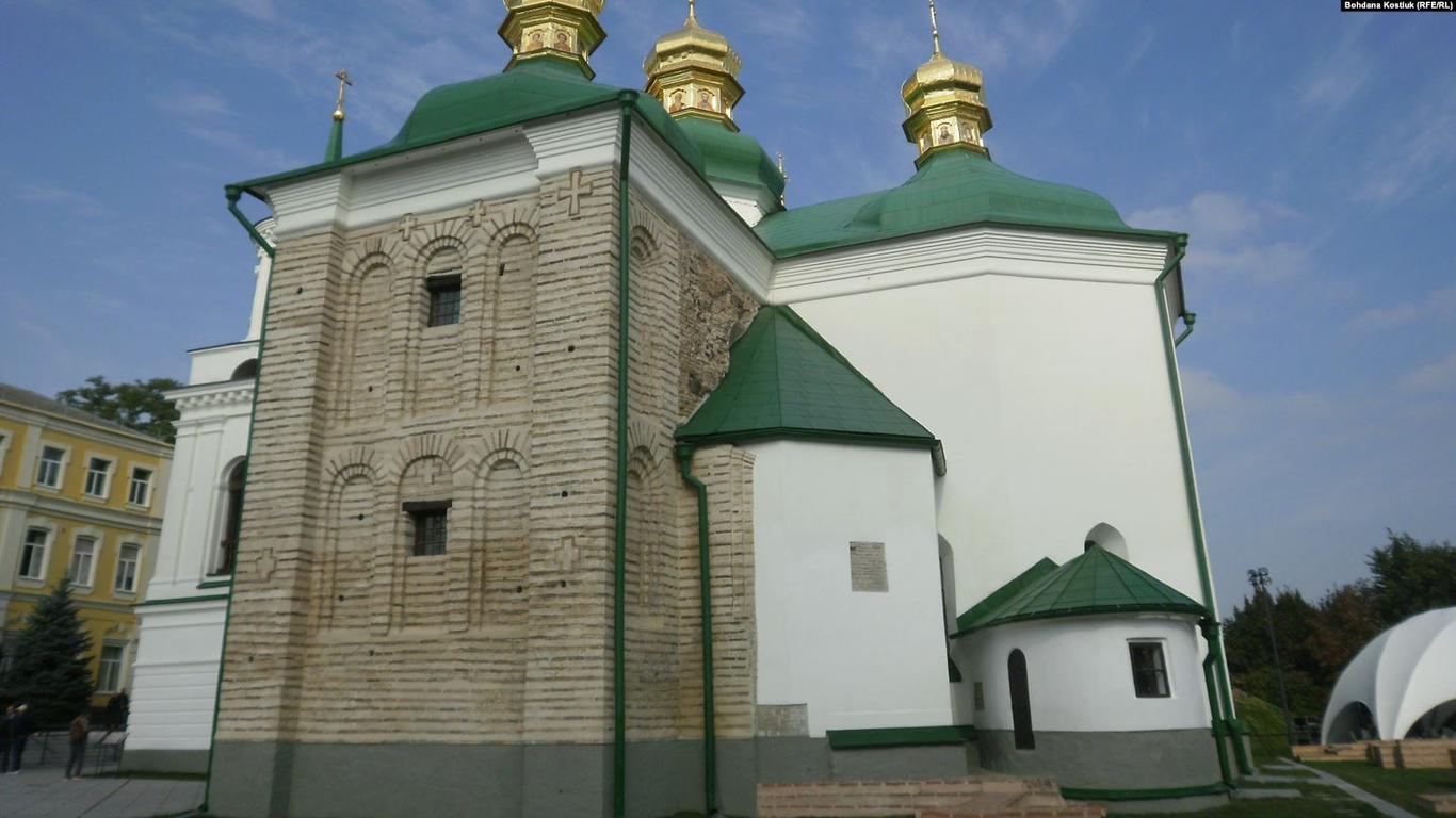 У Києві відкрили відреставровану церкву Спаса на Берестові — пам'ятку архітектури XI—XII століття