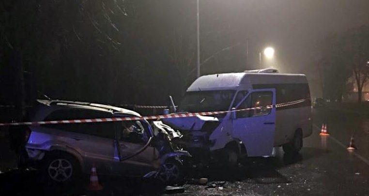 У Києві внаслідок ДТП загинули 2 людей, ще 8 — постраждали