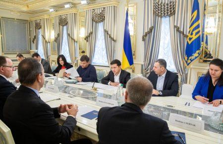 Зеленський зустрівся з представниками найбільших тютюнових компаній України — обговорили ситуацію на ринку