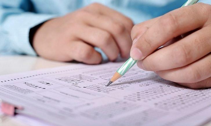 Маски і температурний скринінг: у МОЗ запропонували умови для проведення ЗНО