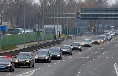 «Коли серцю тяжко, треба бути тут»: як прощалися з українцями — екіпажем і пасажирами «Боїнга»