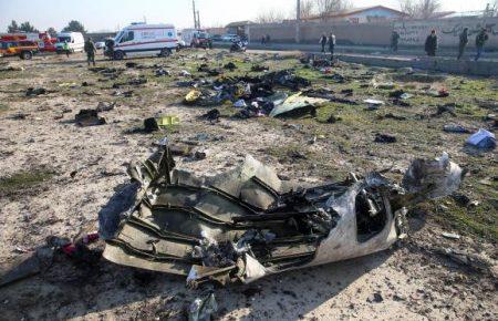 В Ірані заявили, що «чорні скриньки» зі збитого літака МАУ мають залишатися у них